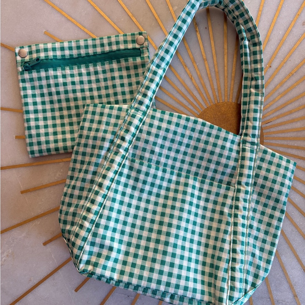 NWOT Baggu Mini Cloud in Green Gingham